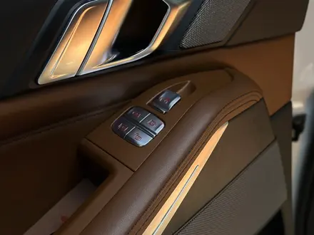 BMW X7 2022 года за 56 500 000 тг. в Семей – фото 28