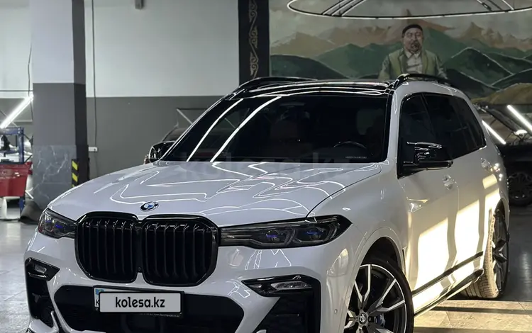 BMW X7 2022 года за 58 500 000 тг. в Семей
