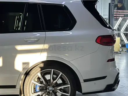 BMW X7 2022 года за 56 500 000 тг. в Семей – фото 5