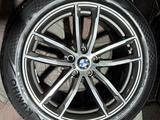 Разноширокие диски bmw g30 оригинальные с летней резиной kumho за 220 000 тг. в Алматы – фото 3