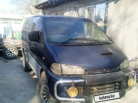 Mitsubishi Delica 1995 года за 2 500 000 тг. в Алматы