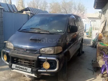 Mitsubishi Delica 1995 года за 2 500 000 тг. в Алматы – фото 2