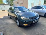 Toyota Camry 2005 годаүшін4 800 000 тг. в Актобе – фото 2