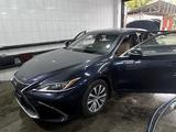 Lexus ES 200 2021 года за 20 000 000 тг. в Алматы – фото 2