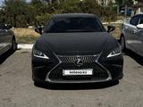 Lexus ES 200 2021 года за 20 000 000 тг. в Алматы