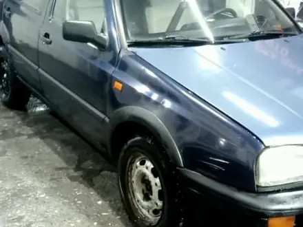 Volkswagen Golf 1992 года за 850 000 тг. в Караганда – фото 2