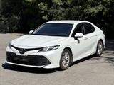 Toyota Camry 2021 года за 11 200 000 тг. в Алматы