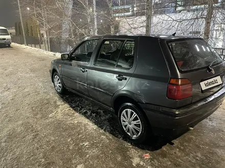 Volkswagen Golf 1995 года за 1 500 000 тг. в Алматы – фото 11