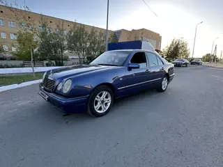 Mercedes-Benz E 320