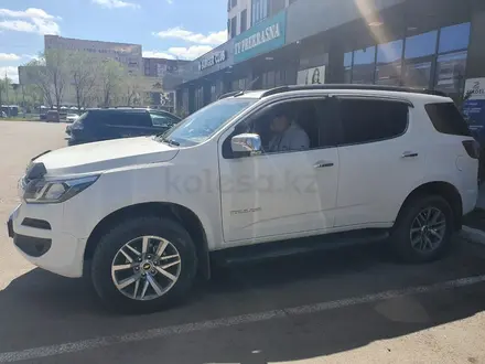 Chevrolet TrailBlazer 2021 года за 14 300 000 тг. в Караганда – фото 9