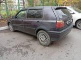 Volkswagen Golf 1994 годаүшін490 000 тг. в Караганда – фото 4