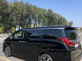Toyota Alphard 2019 года за 31 000 000 тг. в Алматы – фото 4