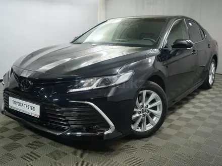 Toyota Camry 2023 года за 16 600 000 тг. в Алматы