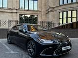 Lexus ES 250 2022 года за 21 500 000 тг. в Шымкент – фото 3