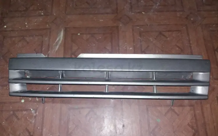 Решетка радиатора за 3 000 тг. в Алматы