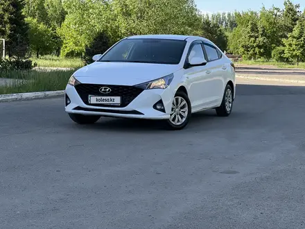 Hyundai Accent 2021 года за 6 990 000 тг. в Астана – фото 2