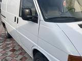 Volkswagen Transporter 1998 года за 3 495 000 тг. в Алматы – фото 3