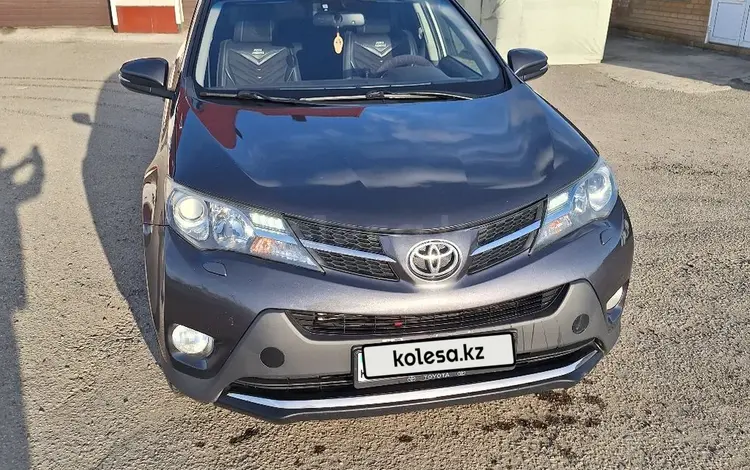 Toyota RAV4 2015 года за 10 950 000 тг. в Усть-Каменогорск