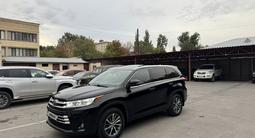 Toyota Highlander 2017 годаүшін13 200 000 тг. в Тараз