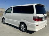 Toyota Alphard 2004 года за 3 900 000 тг. в Атырау