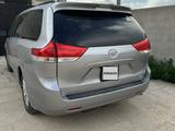 Toyota Sienna 2014 годаfor11 000 000 тг. в Жанаозен – фото 2