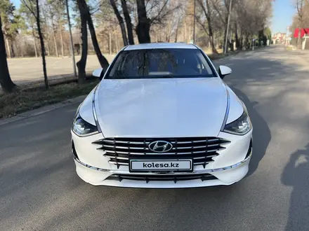 Hyundai Sonata 2020 года за 11 000 000 тг. в Алматы – фото 3