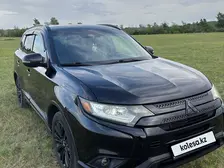 Mitsubishi Outlander, 2020