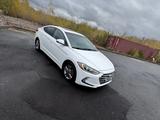 Hyundai Elantra 2018 года за 4 900 000 тг. в Караганда – фото 2