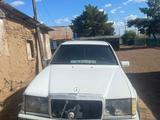 Mercedes-Benz E 230 1991 года за 700 000 тг. в Астана – фото 3
