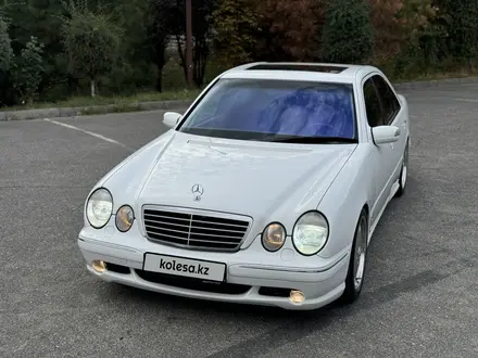 Mercedes-Benz E 55 AMG 2001 года за 9 200 000 тг. в Шымкент – фото 2