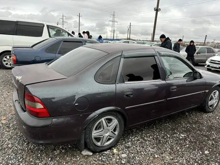 Opel Vectra 1996 года за 990 000 тг. в Шымкент – фото 3