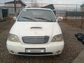 Kia Carnival 2001 годаfor2 000 000 тг. в Алматы – фото 4