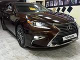 Lexus ES 250 2017 года за 15 000 000 тг. в Астана – фото 2