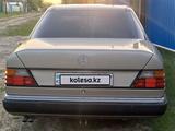Mercedes-Benz E 260 1990 годаfor2 200 000 тг. в Уральск – фото 5
