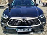 Toyota Highlander 2023 года за 26 200 000 тг. в Караганда