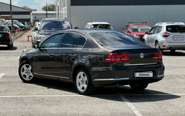 Volkswagen Passat 2011 года за 5 800 000 тг. в Караганда