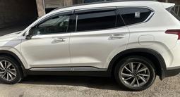 Hyundai Santa Fe 2019 года за 14 500 000 тг. в Алматы – фото 4