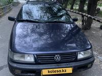 Volkswagen Passat 1994 годаүшін1 450 000 тг. в Семей