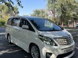 Toyota Alphard 2013 годаүшін8 400 000 тг. в Алматы – фото 2