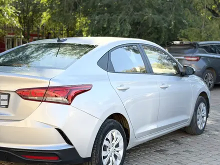 Hyundai Accent 2020 года за 5 990 000 тг. в Уральск – фото 4