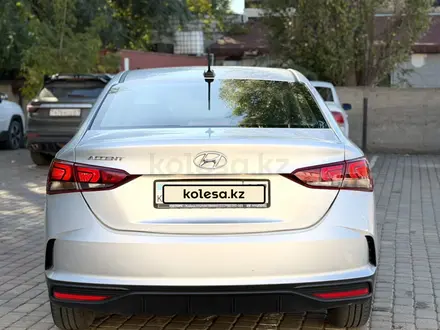 Hyundai Accent 2020 года за 5 990 000 тг. в Уральск – фото 6