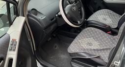 Toyota Yaris 2010 годаүшін4 200 000 тг. в Актау – фото 4