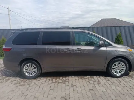 Toyota Sienna 2015 года за 14 200 000 тг. в Алматы – фото 7