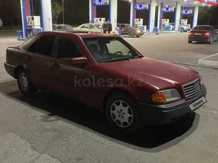 Mercedes-Benz C 200 1994 года за 1 399 000 тг. в Караганда – фото 3