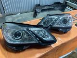 Фары Mercedes W212 до рестайлинг за 1 000 тг. в Алматы