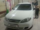 Chevrolet Lacetti 2011 годаүшін2 600 000 тг. в Аксай – фото 2