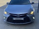 Toyota Camry 2017 года за 9 500 000 тг. в Атырау