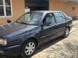 Volkswagen Vento 1993 года за 1 000 000 тг. в Шымкент