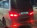 Toyota Alphard 2011 года за 8 000 000 тг. в Атырау – фото 38