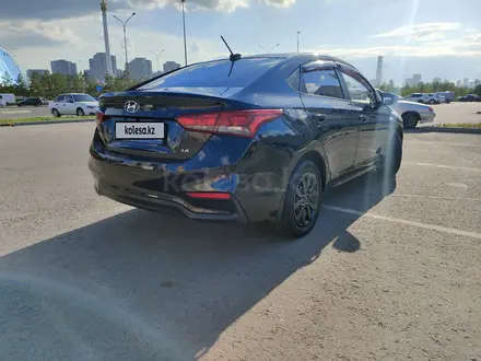 Hyundai Accent 2017 года за 6 900 000 тг. в Астана – фото 3